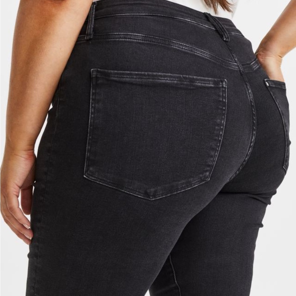 Divided black dark wash denim jeans Size 8